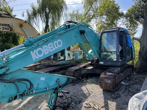 Kobelco SK200 Skid Steers For Sale 